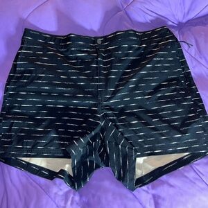 NWT, VRST size XXL, Navy/Sand Washed Stripe Shorts